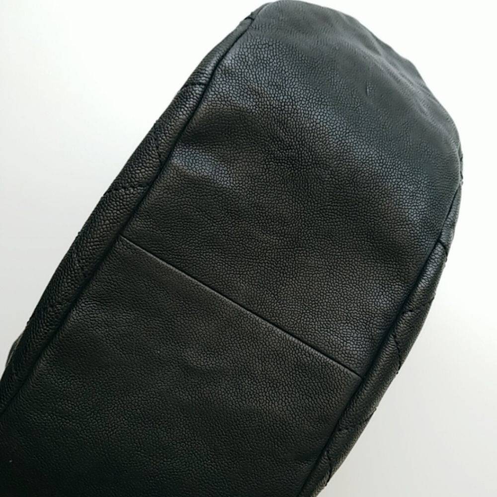 ❗SOLD❗EUC CHANEL black caviar hobo handbag - Picture 5 of 13